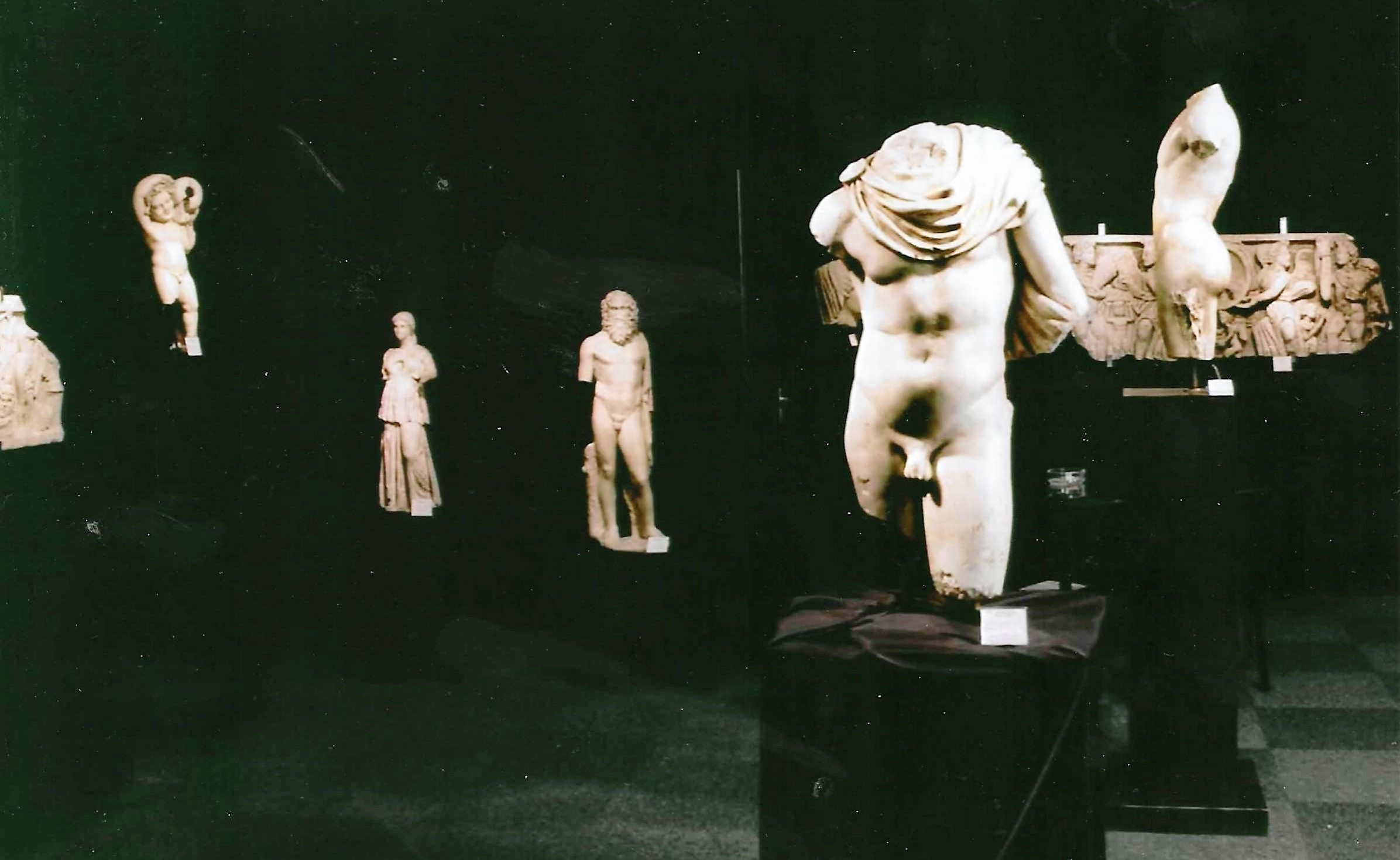 imagen de esculturas